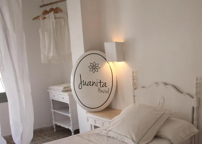 Juanita Hostal